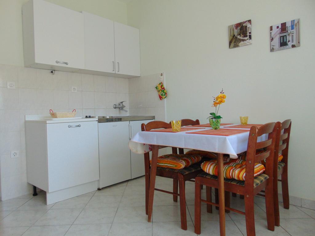 Apartments Borozan Vinišće Cameră foto
